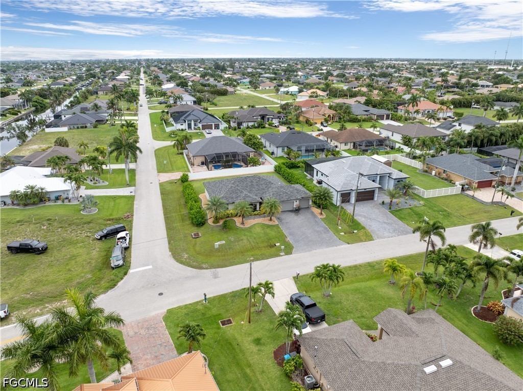 4 Bed SingleFamilyResidence for Sale in Cape Coral, photo 30