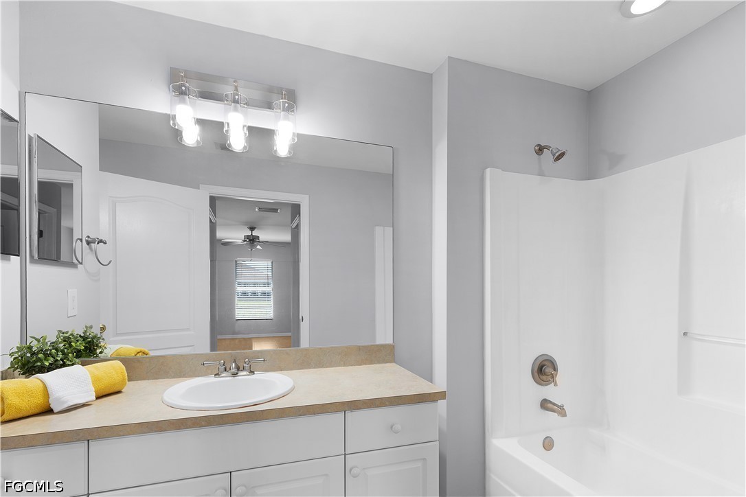 3 Bed SingleFamilyResidence for Sale in Lehigh Acres, photo 30