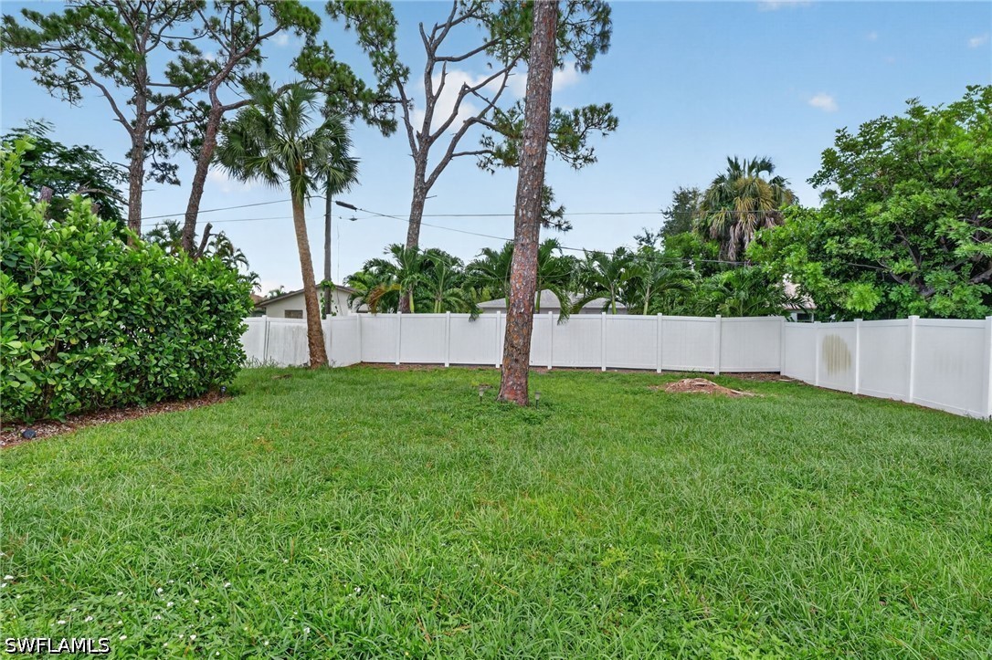 4 Bed Duplex for Sale in Naples Park, photo 30