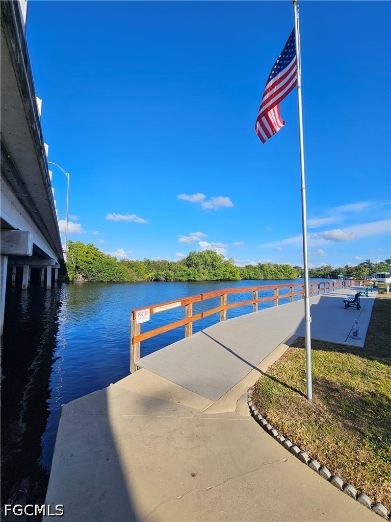 2 Bed ManufacturedHome for Sale in Fort Myers, photo 30