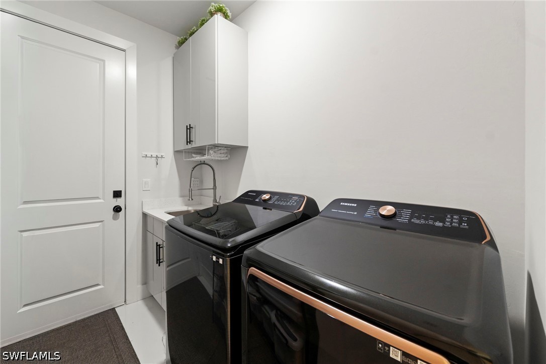 3 Bed SingleFamilyResidence for Sale in Naples, photo 30
