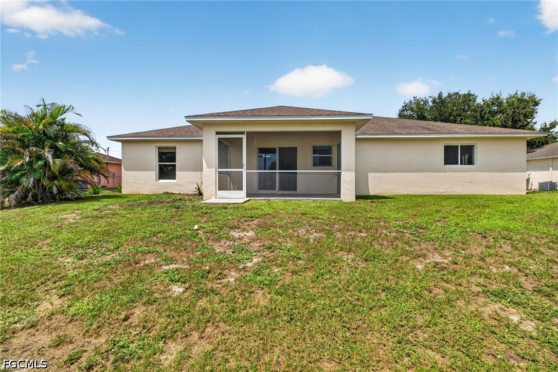 3 Bed SingleFamilyResidence for Sale in Lehigh Acres, photo 30