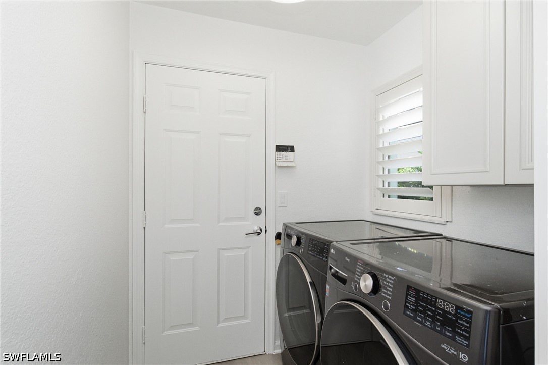 4 Bed SingleFamilyResidence for Sale in Naples, photo 30