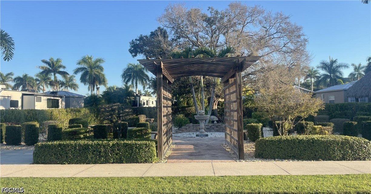 Waterfront Home for Sale in Fort Myers, photo 30