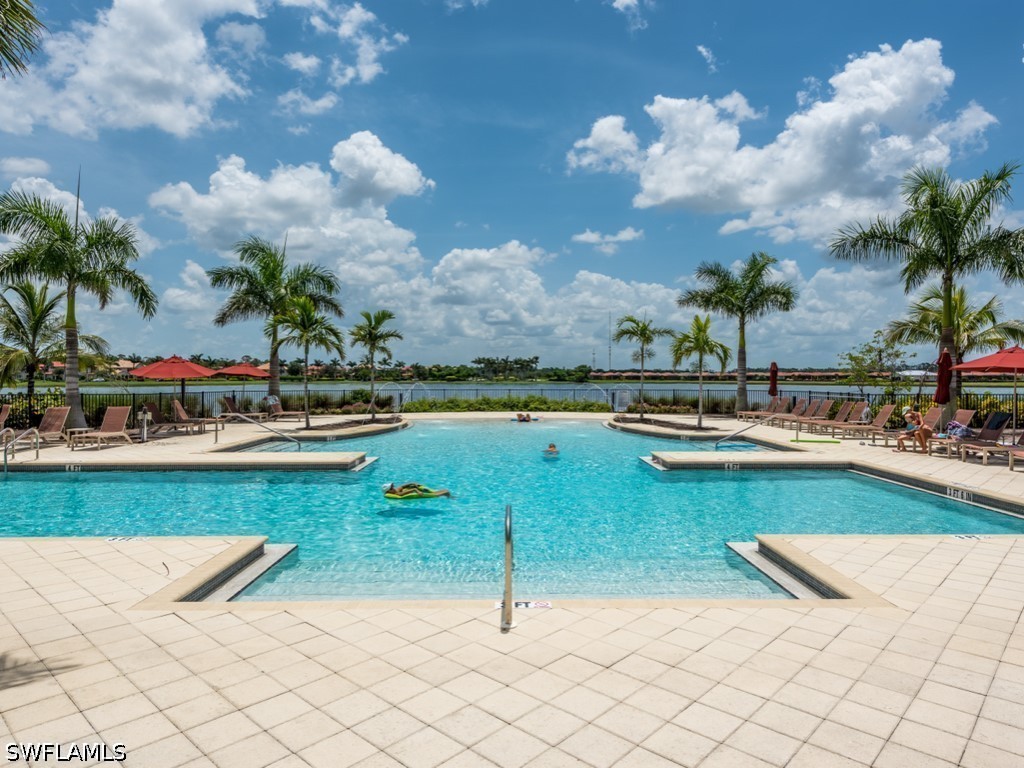 5 Bed SingleFamilyResidence for Sale in Naples, photo 30