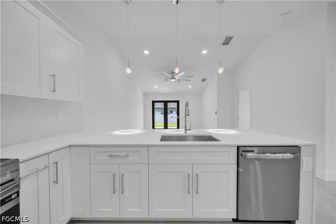 6 Bed Duplex for Sale in Lehigh Estates, photo 30