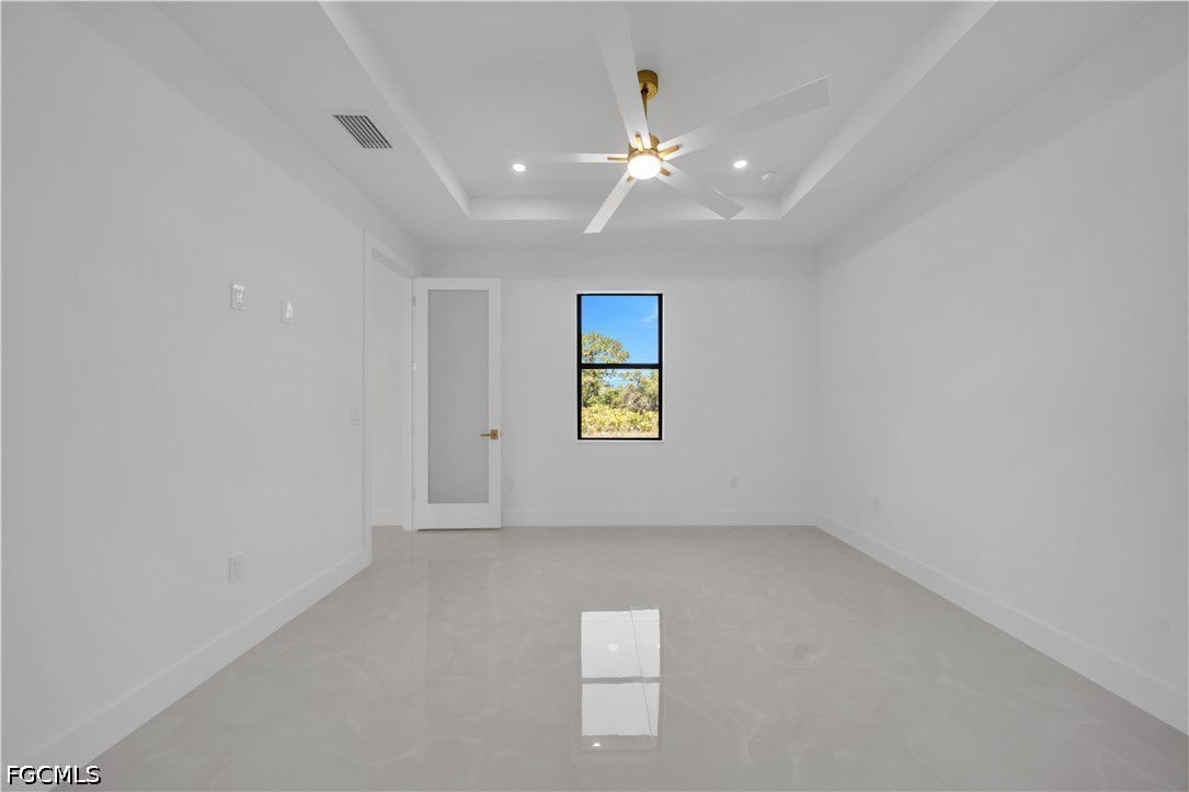 4 Bed SingleFamilyResidence for Sale in Lehigh Acres, photo 30