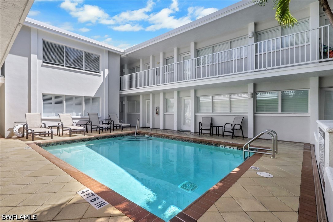 2 Bed Condominium for Sale in Naples, photo 30