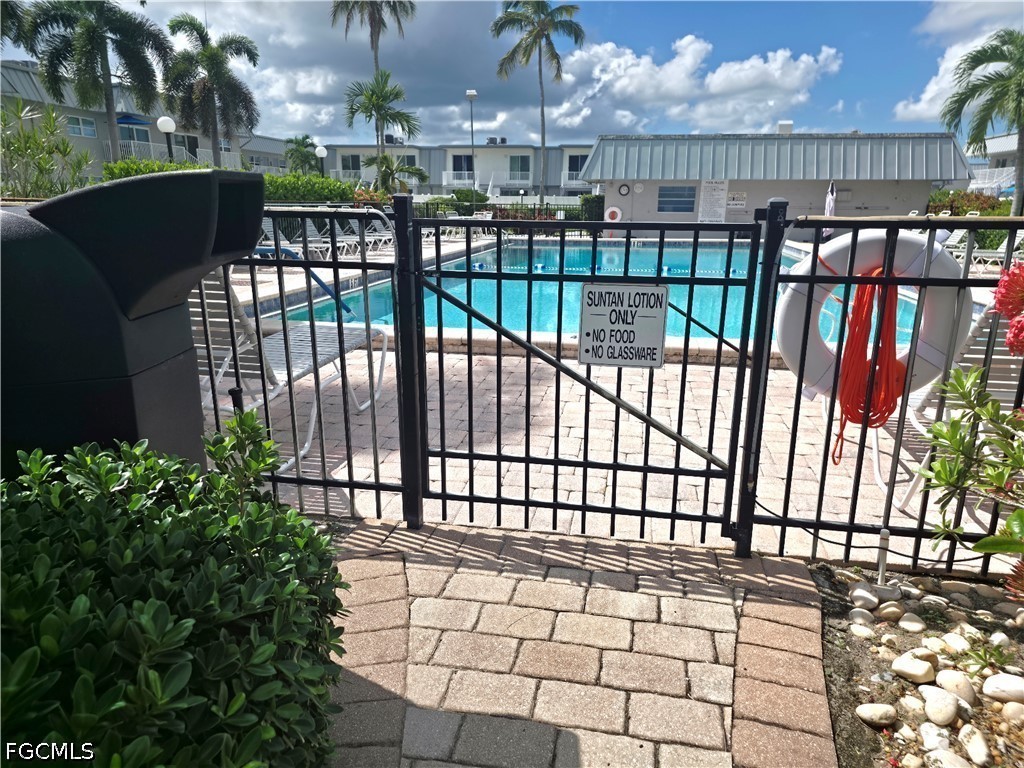 1 Bed Pool Home for Sale in Fort Myers, photo 30