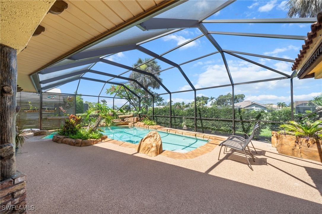 3 Bed Pool Home for Sale in Spanish Wells, photo 4