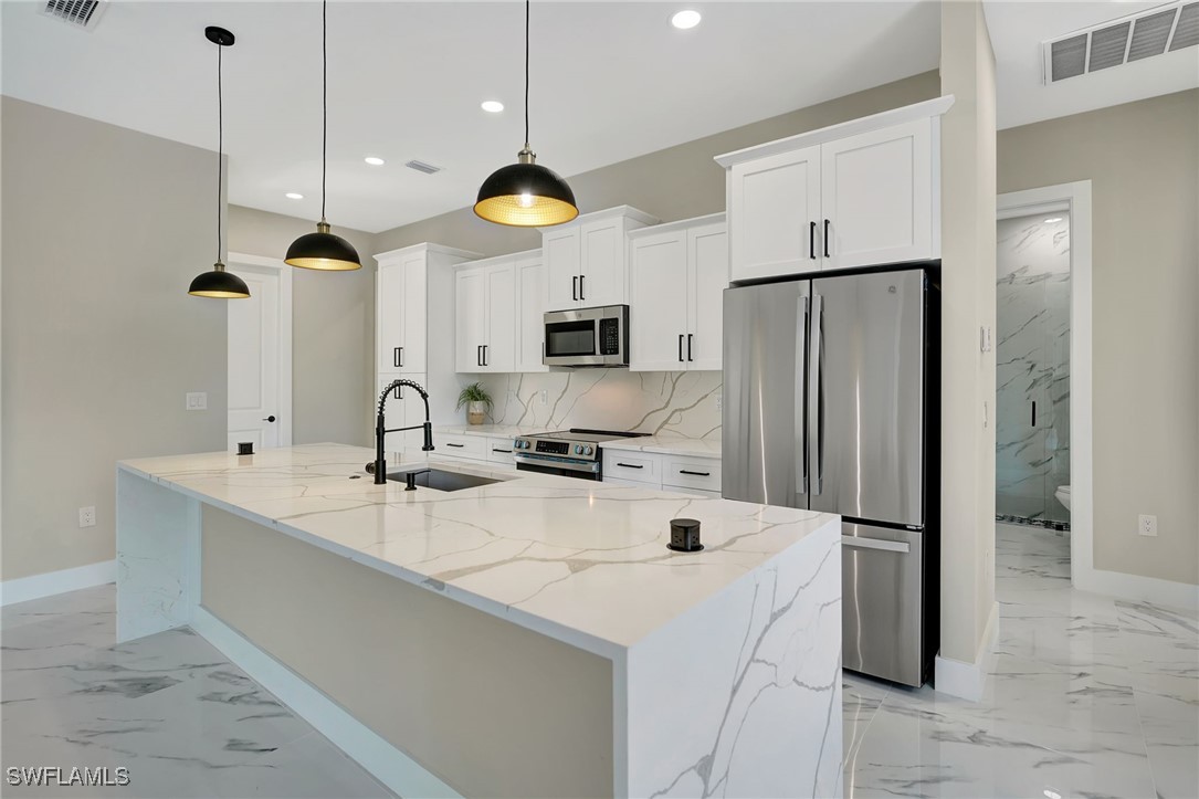 4 Bed Pool Home for Sale in Pinehurst, photo 4