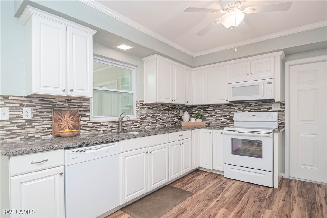 2 Bed SingleFamilyResidence for Sale in Bokeelia, FL — photo 4