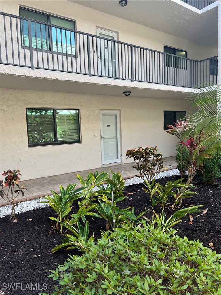 2 Bed Waterfront Home for Sale in Naples, FL, $310,000 — photo 4