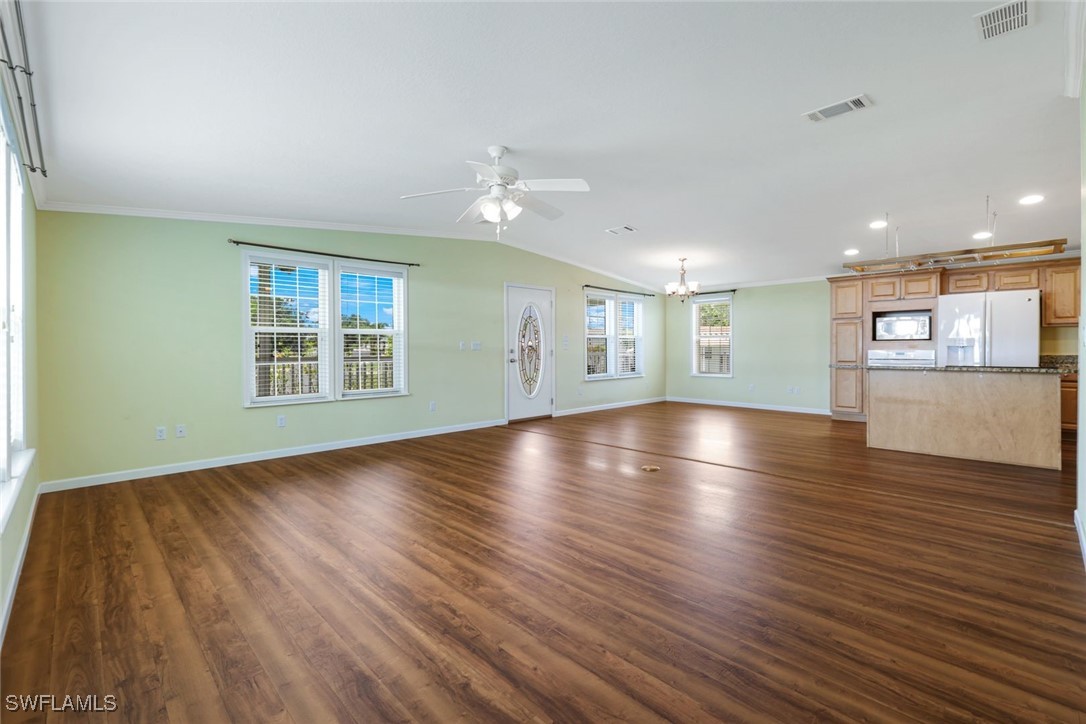 3 Bed ManufacturedHome for Sale in Bonita Springs, photo 4