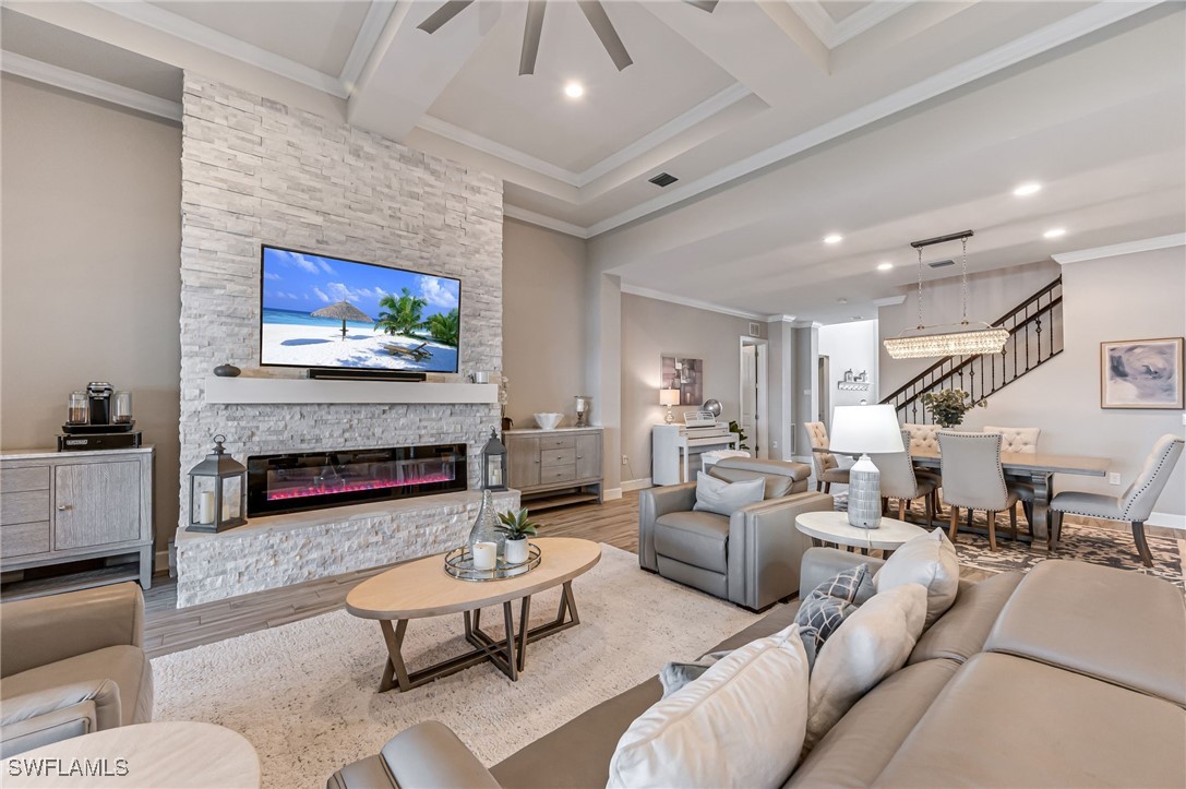 5 Bed Waterfront Home for Sale in Estero, photo 4