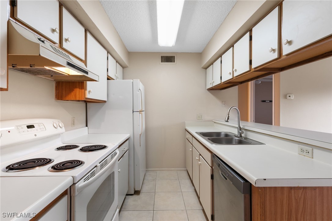 2 Bed Condominium for Sale in Mystic Gardens, photo 4