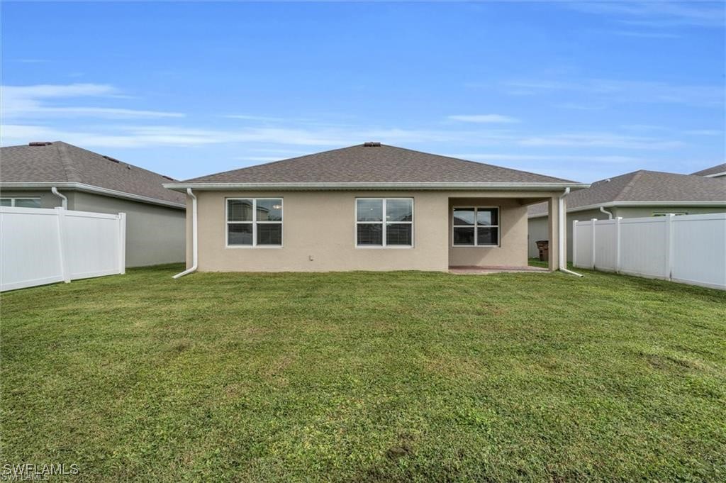 3 Bed SingleFamilyResidence for Sale in Entrada, FL — photo 4