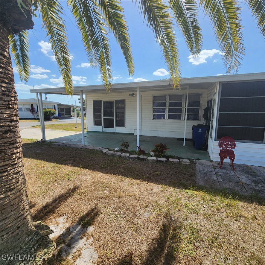 2 Bed ManufacturedHome for Sale in Mobile Manor, FL, $79,900 — photo 4
