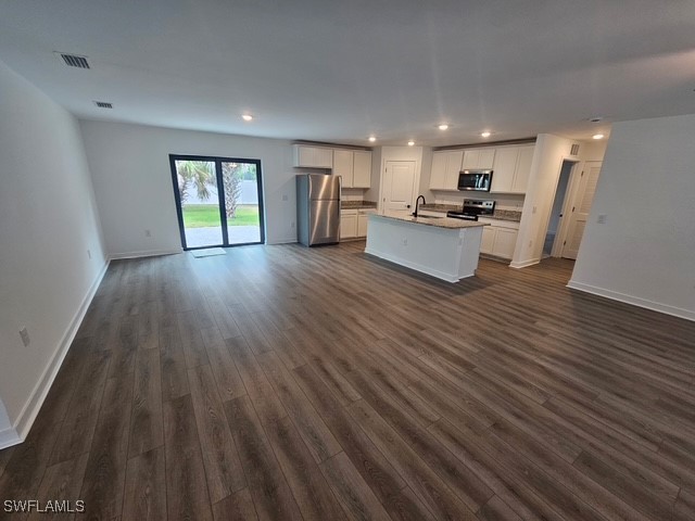3 Bed Waterfront Home for Sale in Mirror Lakes, FL, $375,900 — photo 4