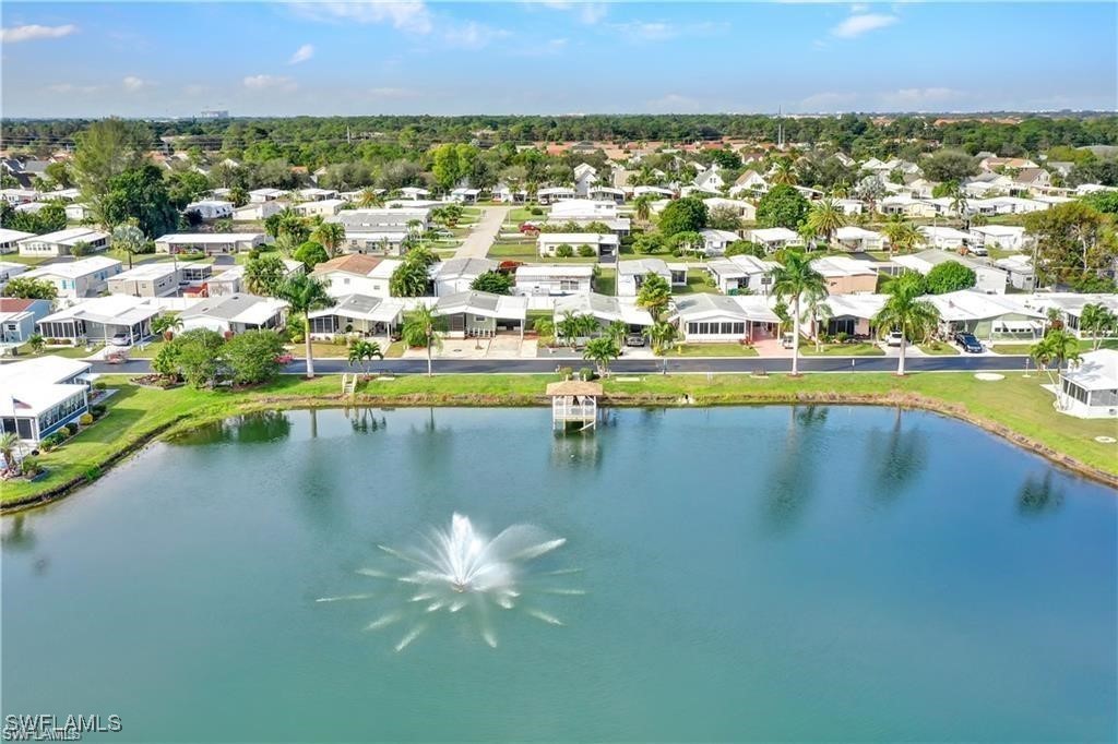 2 Bed ManufacturedHome for Sale in Naples, FL, $208,000 — photo 4