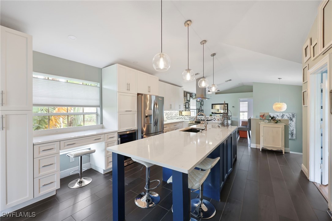 2 Bed SingleFamilyResidence for Sale in Naples, photo 4