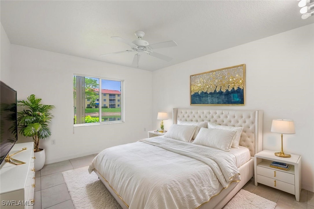 2 Bed Waterfront Home for Sale in Naples, photo 4