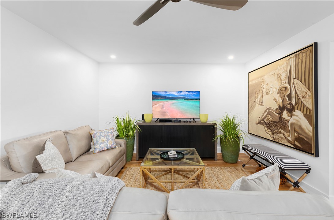 1 Bed Condominium for Sale in Naples, FL, $320,000 — photo 4