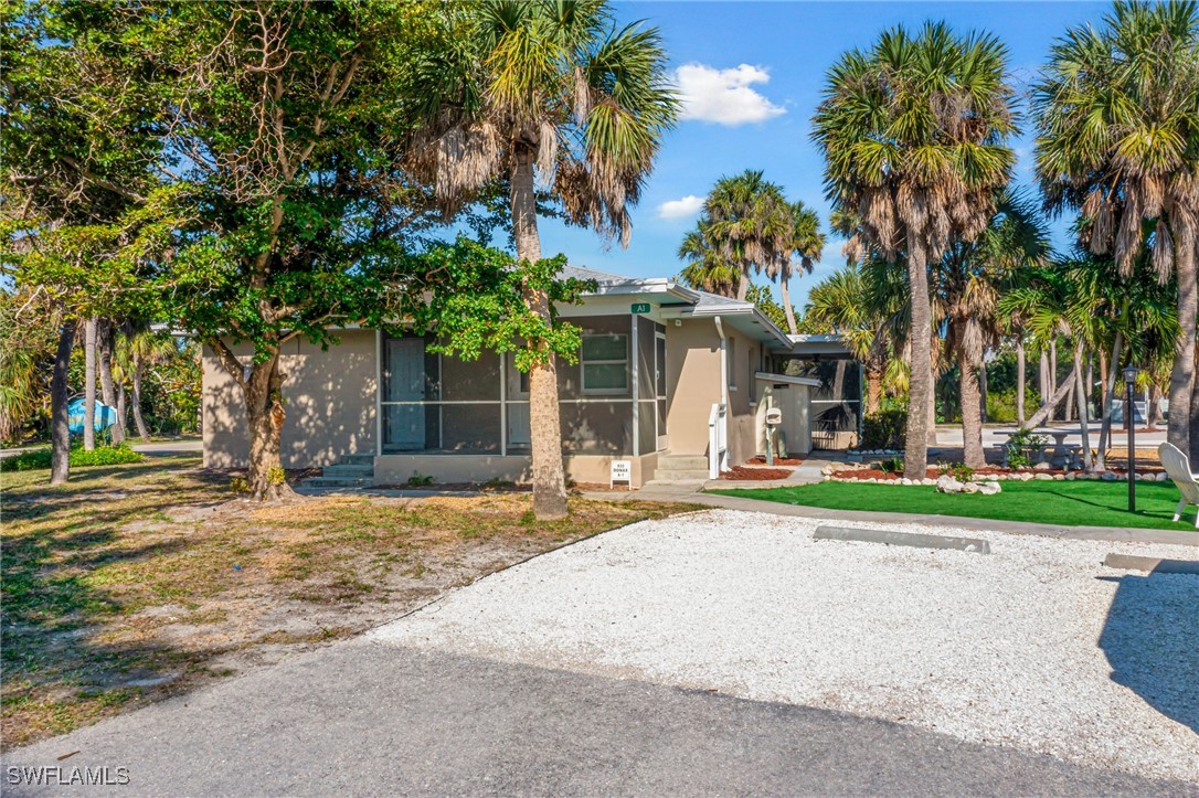 2 Bed Condominium for Sale in Sanibel, photo 4