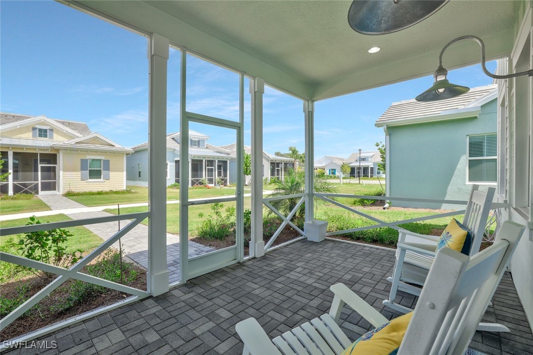 2 Bed Attached for Sale in Naples, photo 4