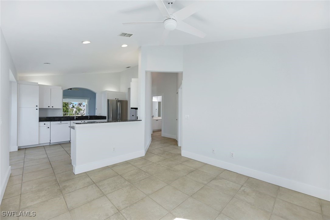 2 Bed Condominium for Sale in Naples, photo 4