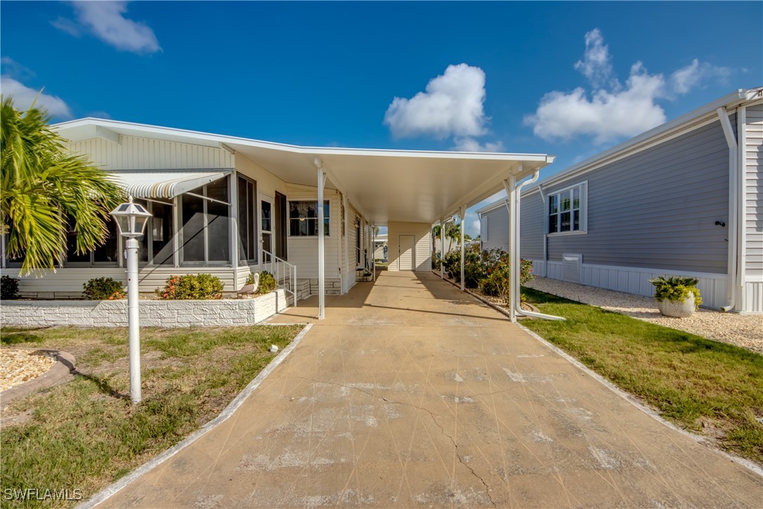 2 Bed ManufacturedHome for Sale in Pine Island Cove, photo 4