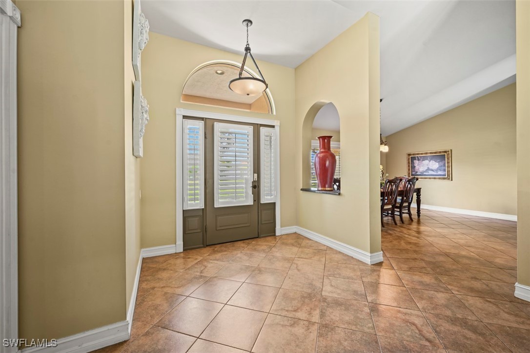 4 Bed Pool Home for Sale in Bonita Springs, photo 4