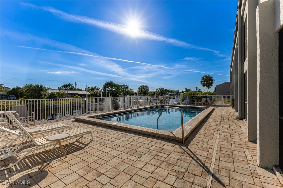 2 Bed Pool Home for Sale in Cape Coral, photo 4