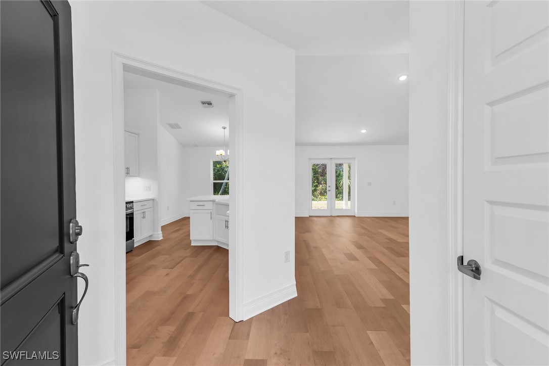 4 Bed SingleFamilyResidence for Sale in Deep Creek, FL — photo 4
