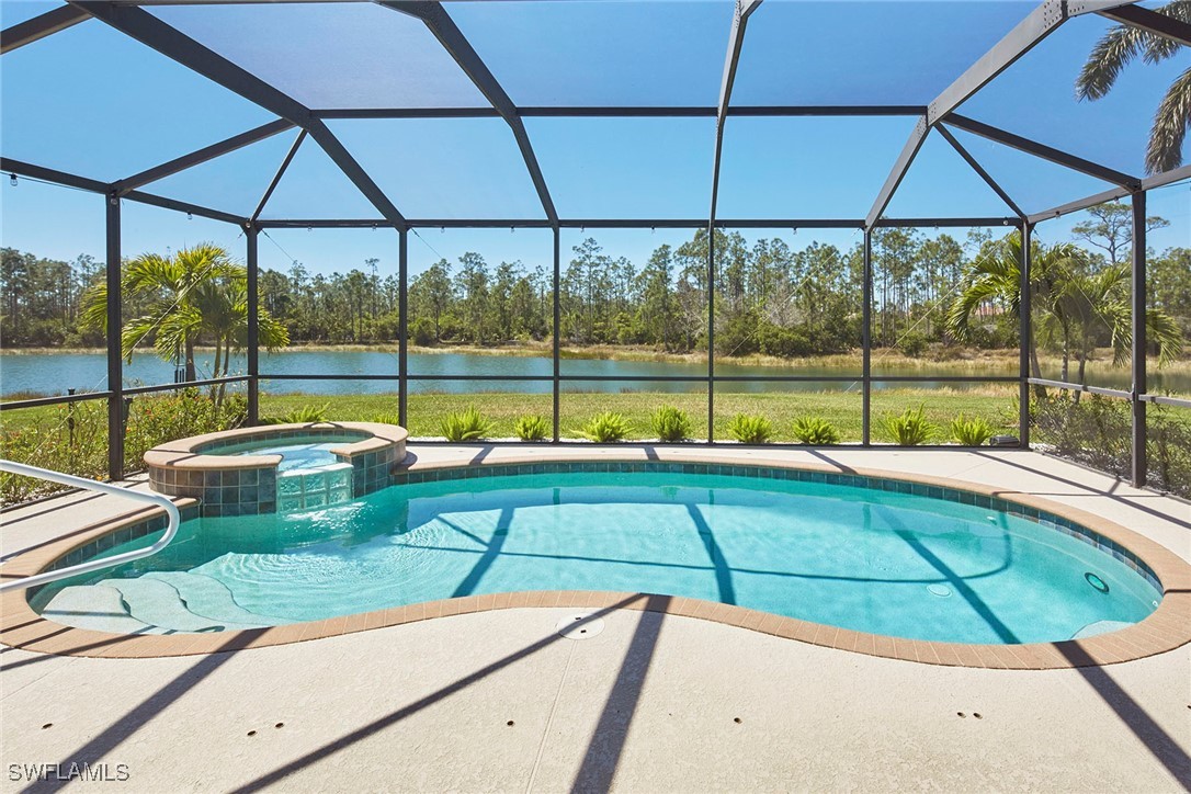 5 Bed Pool Home for Sale in Bella Terra, photo 4