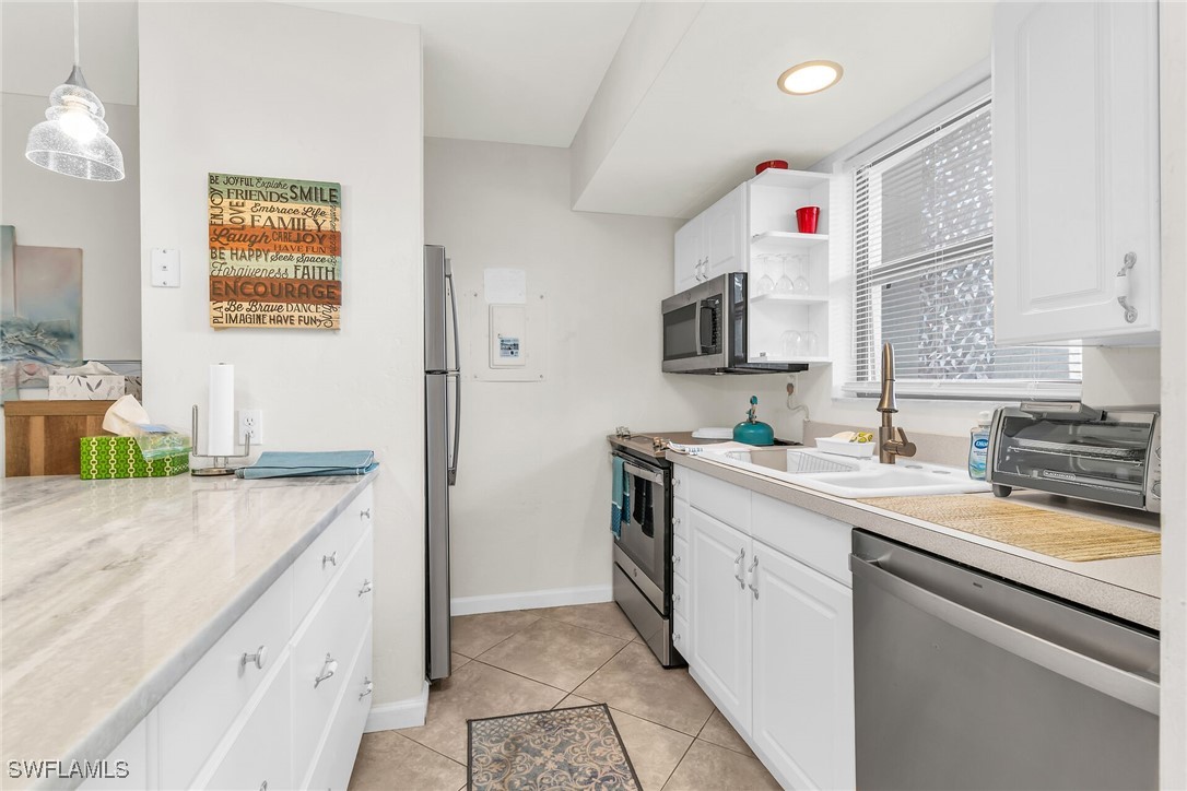 1 Bed Waterfront Home for Sale in Anglers Cove, FL, $399,000 — photo 4