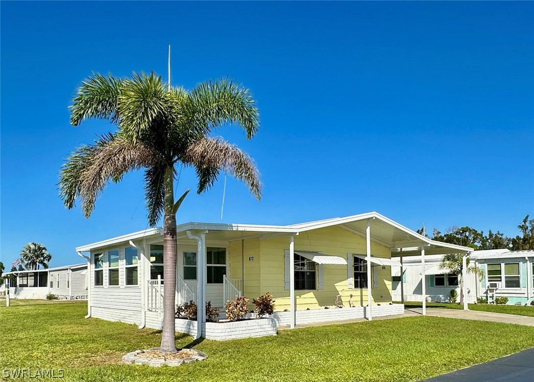 2 Bed ManufacturedHome for Sale in North Fort Myers, FL — photo 4