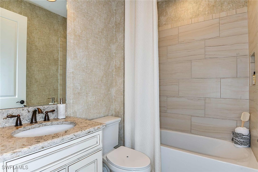 3 Bed SingleFamilyResidence for Sale in Punta Gorda, FL — photo 4