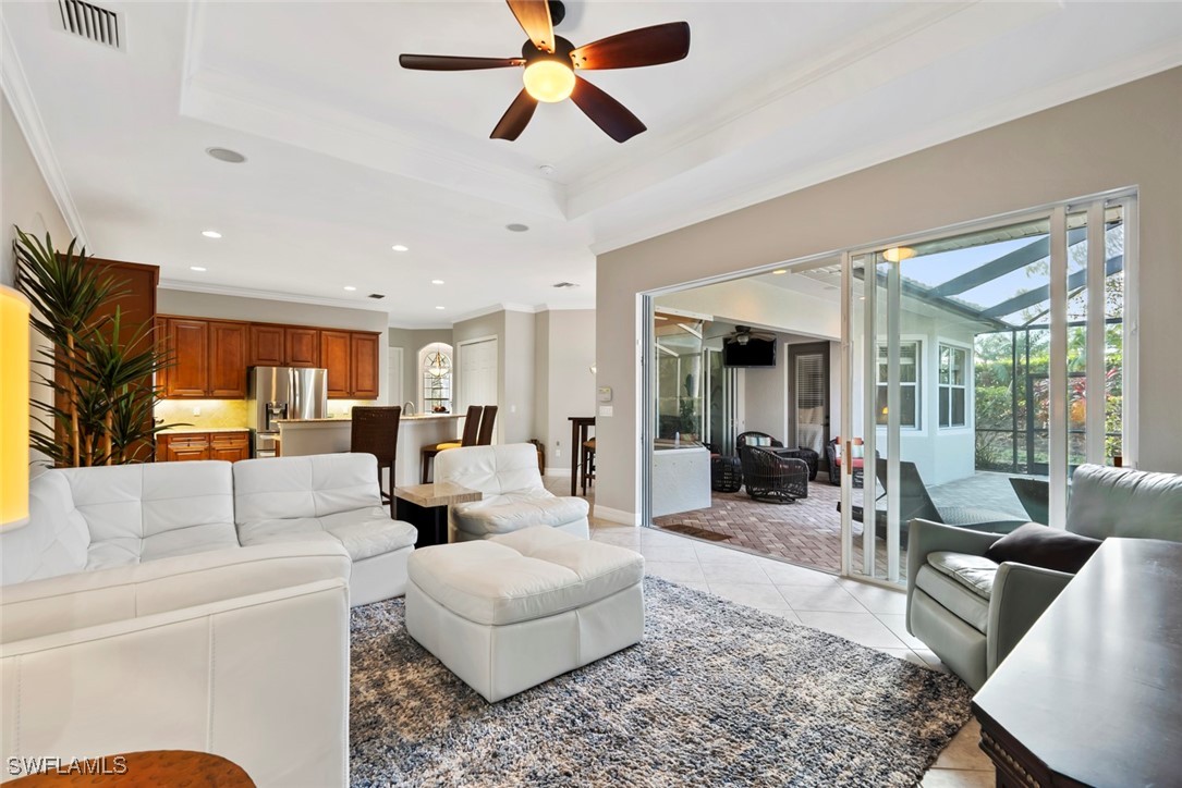 4 Bed Pool Home for Sale in Naples, photo 4