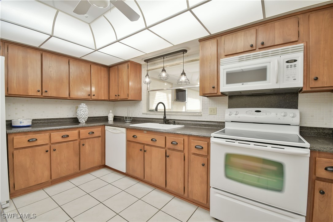 2 Bed Pool Home for Sale in Cape Coral, FL, $469,900 — photo 4