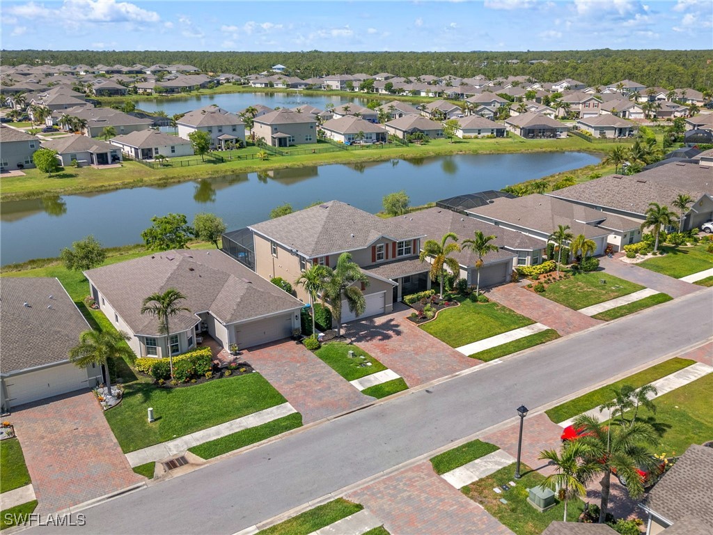 5 Bed Waterfront Home for Sale in Entrada, FL, $399,900 — photo 4