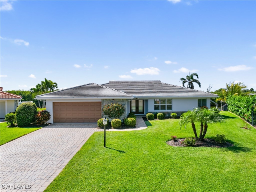 3 Bed Pool Home for Sale in Palm Acres, photo 4