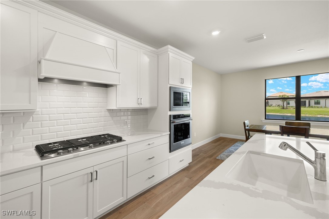 5 Bed Waterfront Home for Sale in Estero, photo 4