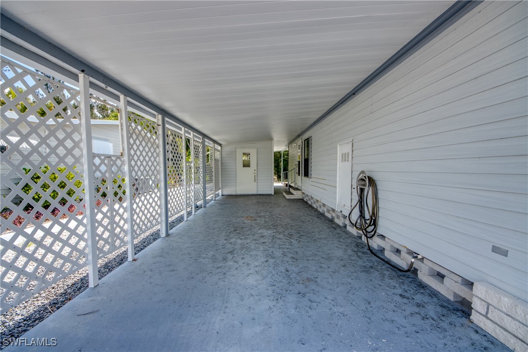 2 Bed Waterfront Home for Sale in Pine Island Cove, photo 4