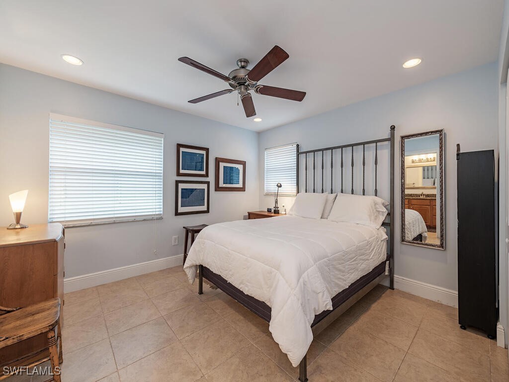 2 Bed Condominium for Sale in Sorrento Villas, FL, $249,900 — photo 4