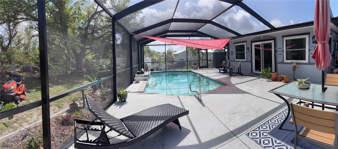 2 Bed Pool Home for Sale in Charlotte Shores, FL, $339,900 — photo 4