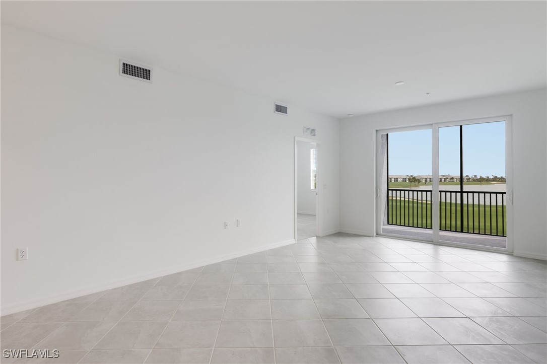 2 Bed Waterfront Home for Sale in Punta Gorda, FL — photo 4