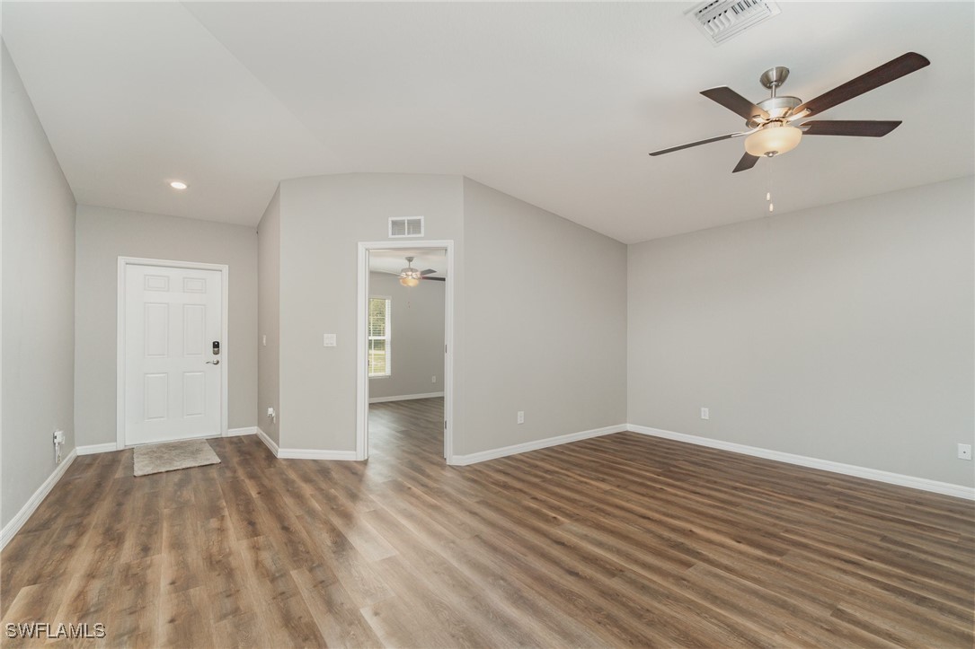 4 Bed SingleFamilyResidence for Sale in Port Charlotte, FL — photo 4