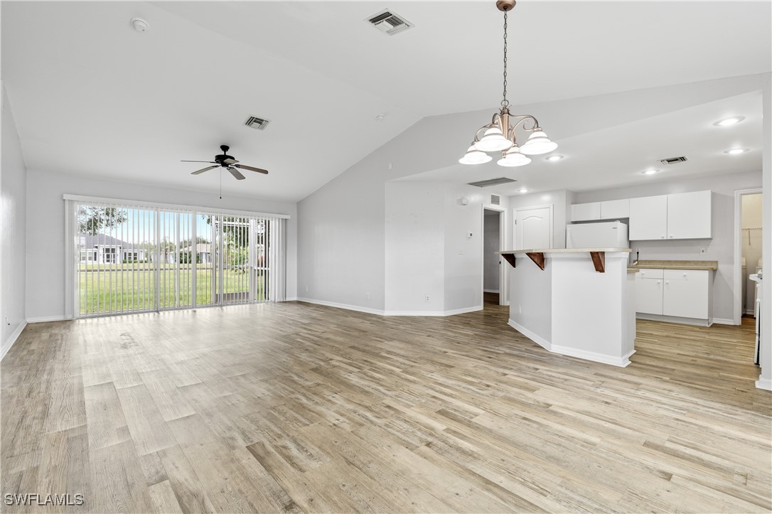 3 Bed SingleFamilyResidence for Sale in Cape Coral, FL — photo 4