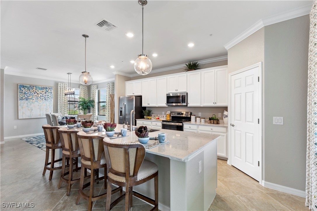 3 Bed Condominium for Sale in Willowgreen, photo 4